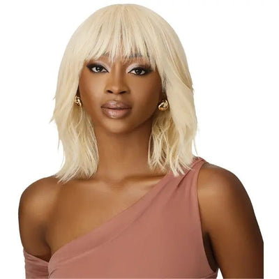 Perruque avec Frange Ollie – Carré Court Chic et Prêt à Porter - Elegancecoiffure